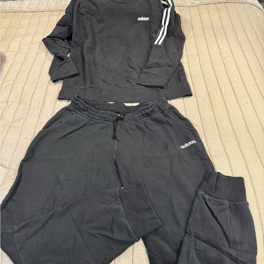 Adidas sweatsuit